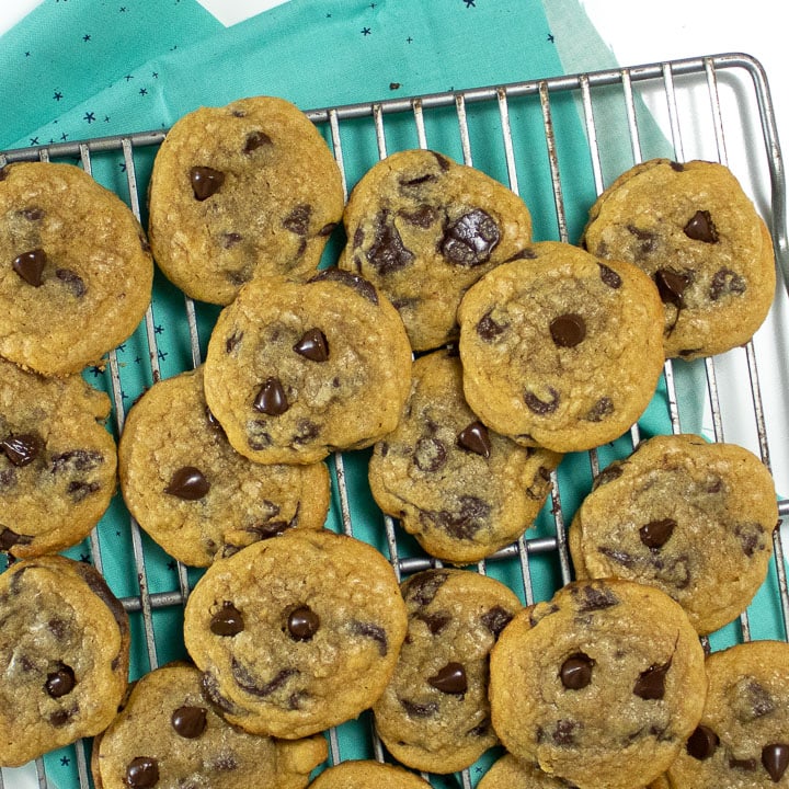 Wire cooling rack with whole wheat cookies.